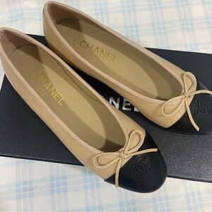 chanel Women's ballet Loafers